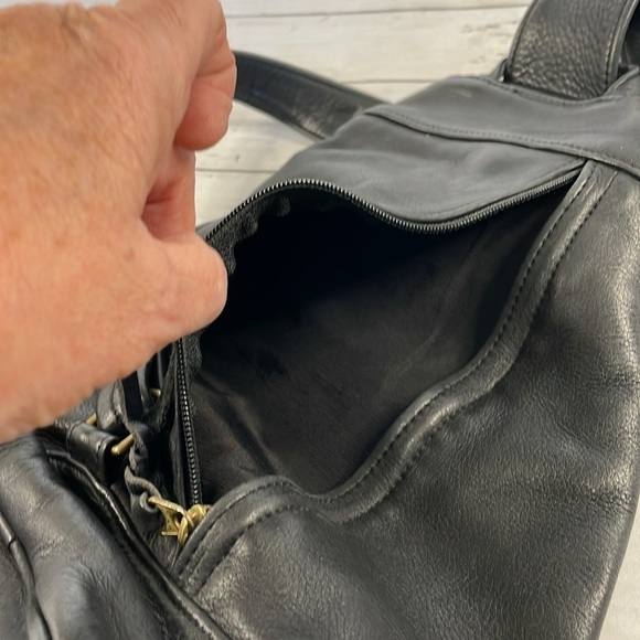 Sven Design Black Napa Leather Sling/Tote - Picture 9 of 15